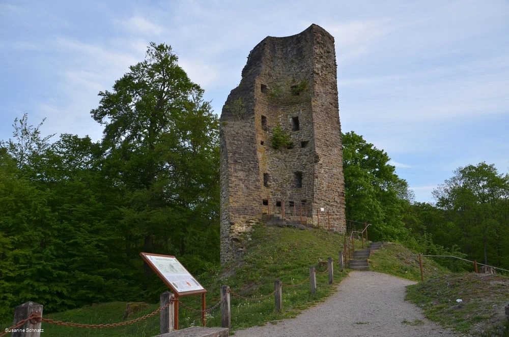 Die Burgruine Waldeburg