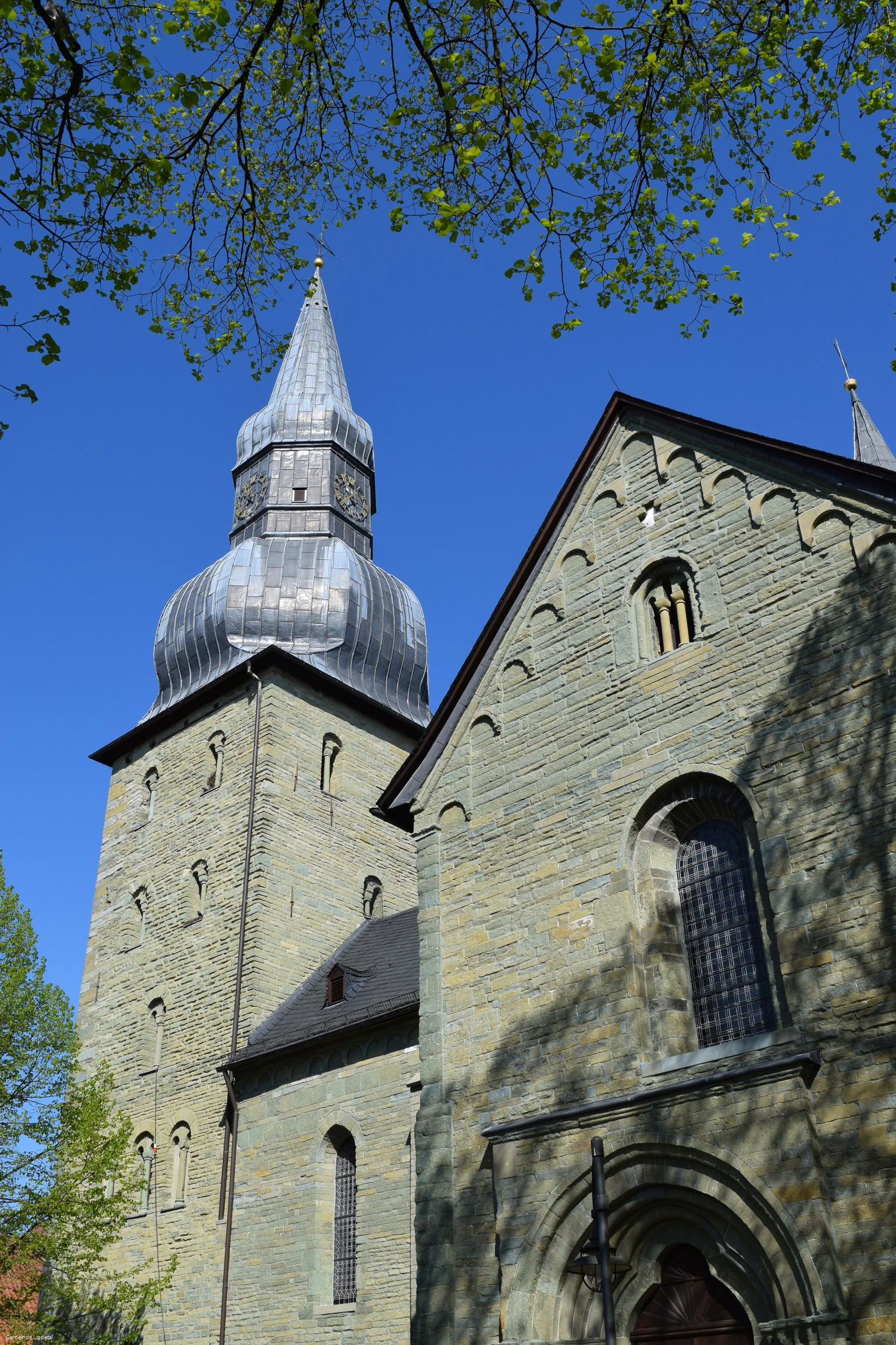 St. Stephanus Kirche Oestinghausen.jpg St. Stephanus Kirche Oestinghausen.jpg