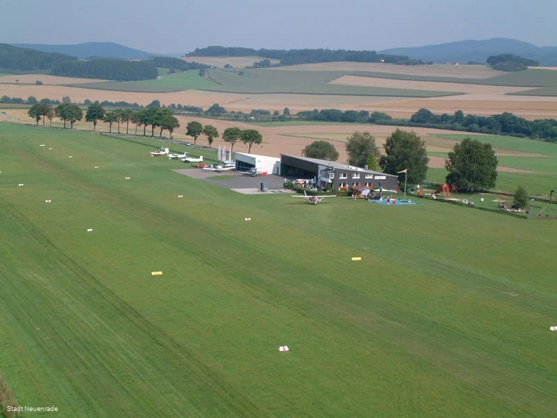 Flugplatz in Neuenrade-Küntrop von oben