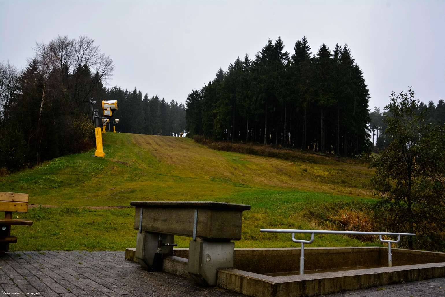 ferienwelt-winterberg_2017_-winterberg-tretbecken-in-der-b-re-skigebiet ferienwelt-winterberg_2017_-winterberg-tretbecken-in-der-b-re-skigebiet