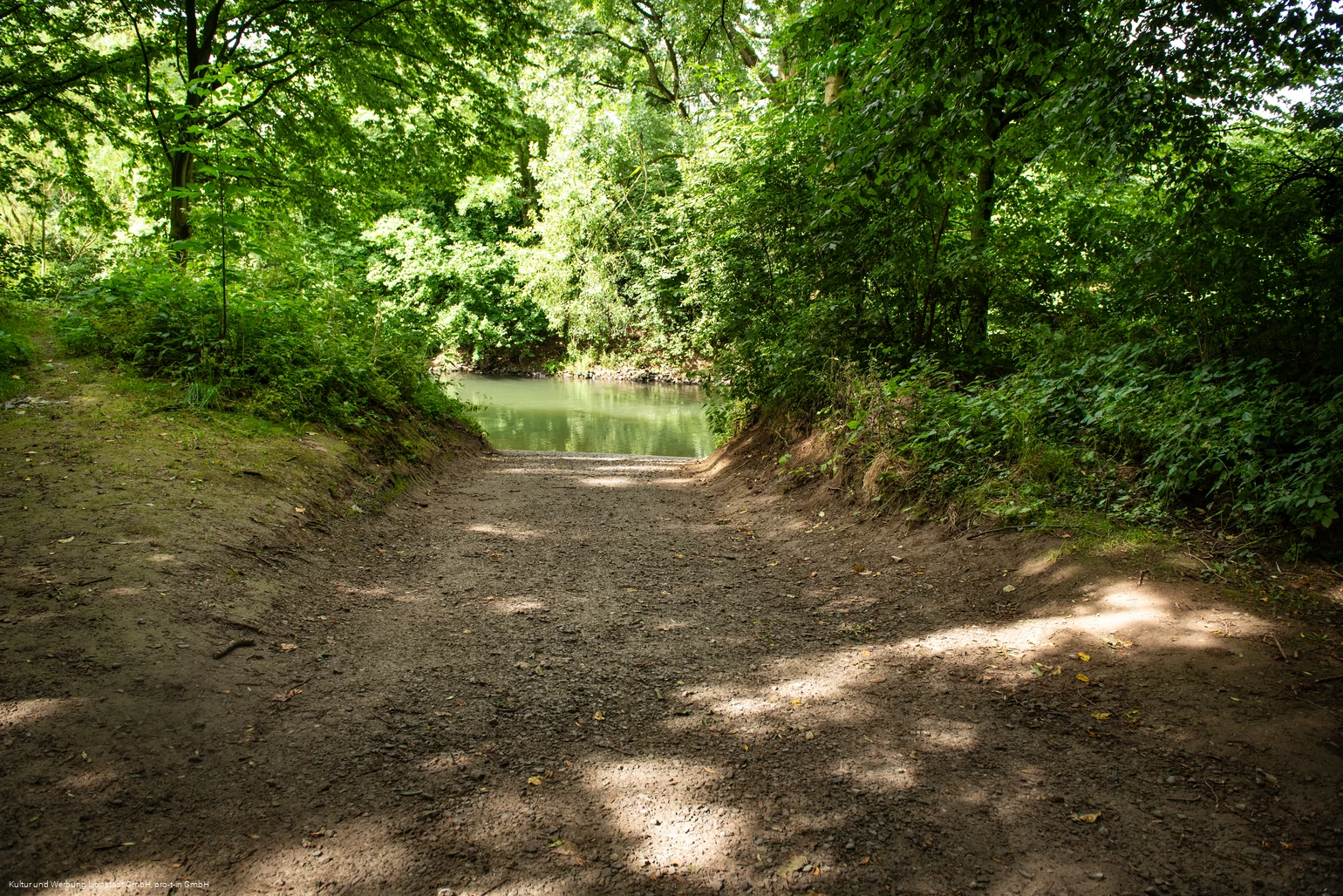 Kanueinstieg Rebbeke Zur Neuen Brücke (c) KWL Kultur und Werbung Lippstadt GmbH Pro-t-in Gm.jpg