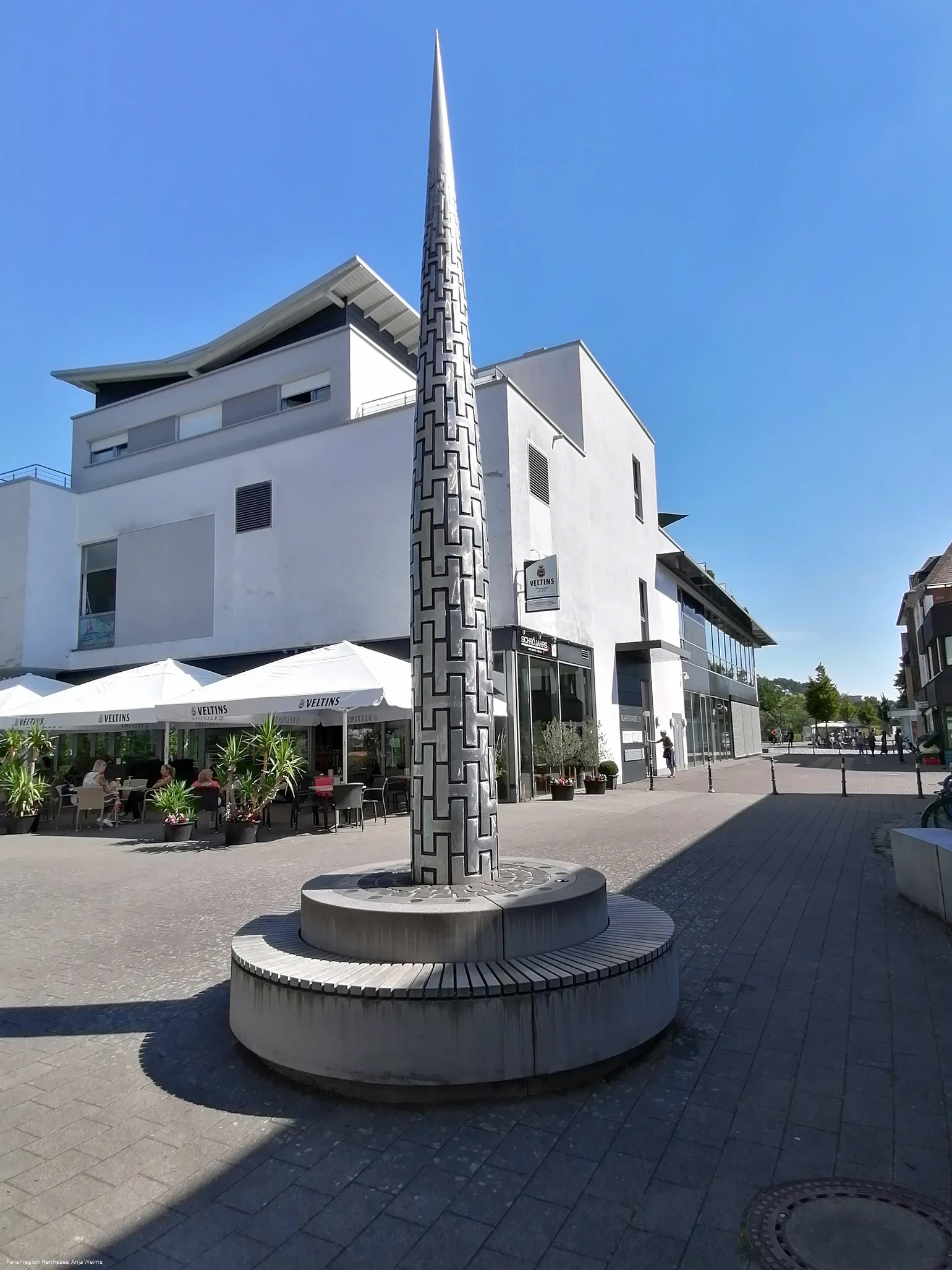 Honsel Statue blauer Stadtplatz Meschede