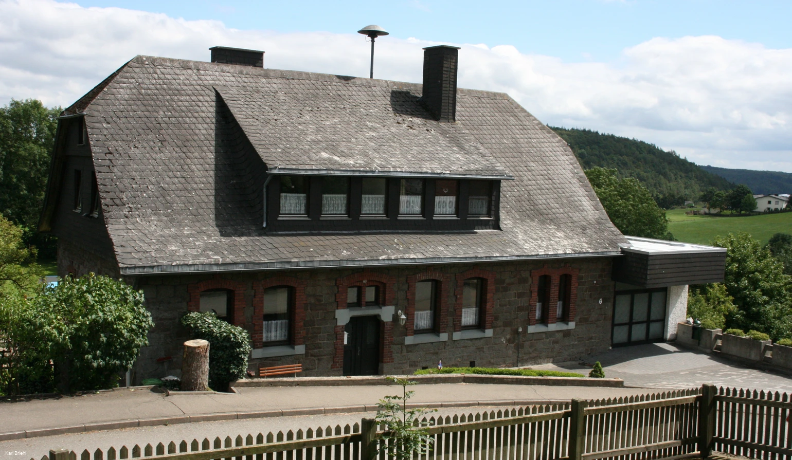 Dorfgemeinschaftshaus.jpg