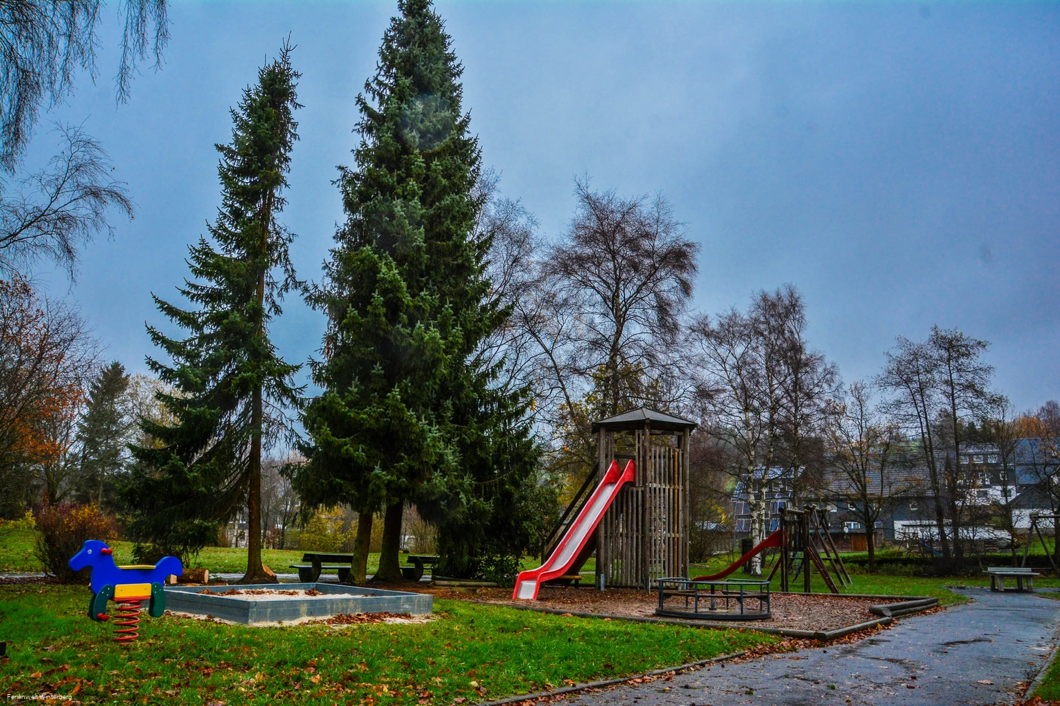 ferienwelt-winterberg_2017_-gr-nebach-ortsteil-spielplatz-sauere-wiese_herbst ferienwelt-winterberg_2017_-gr-nebach-ortsteil-spielplatz-sauere-wiese_herbst