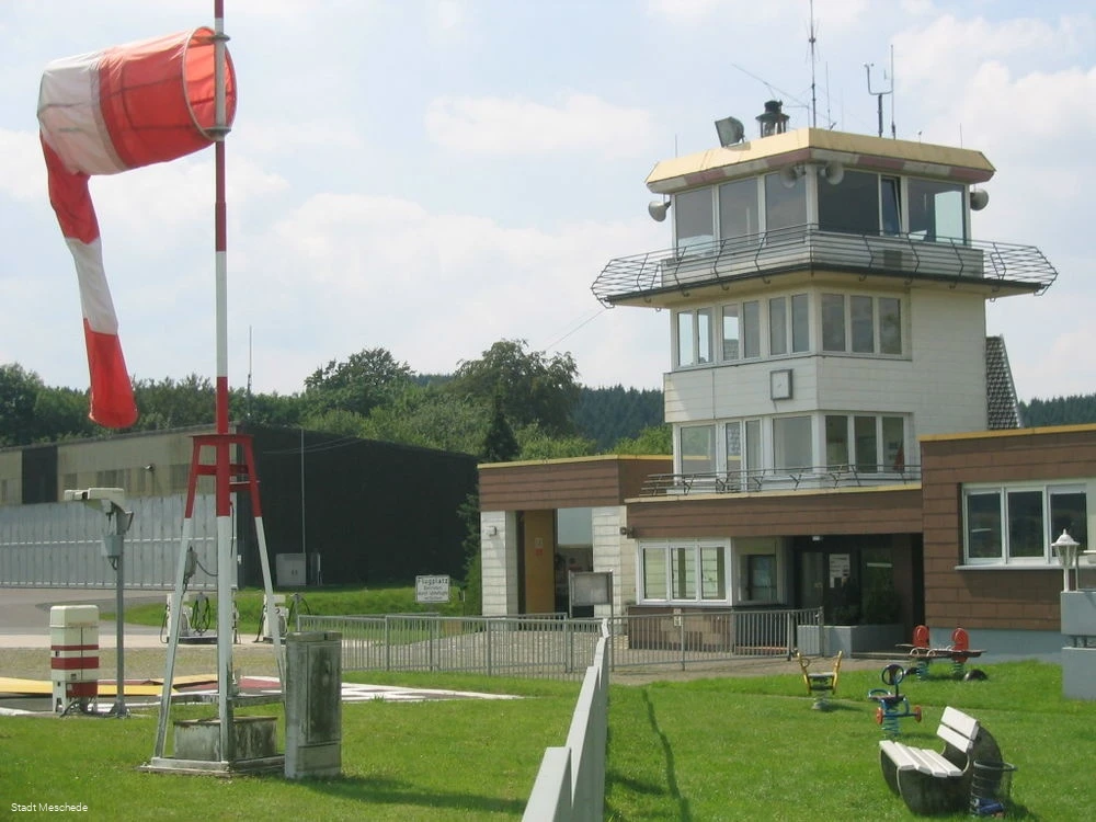 Flugplatz Meschede-Schüren Flugplatz Meschede-Schüren