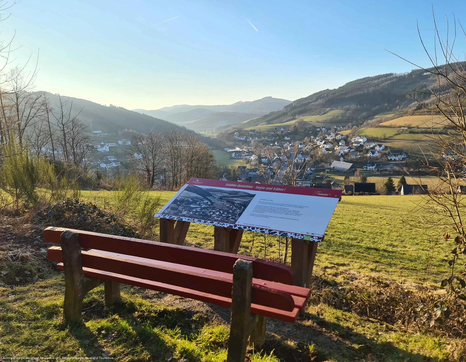 Infotafel "Schöne Aussichten am Tittenberg