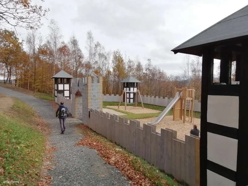 Ritterburg Spielplatz Burgruine Eversberg