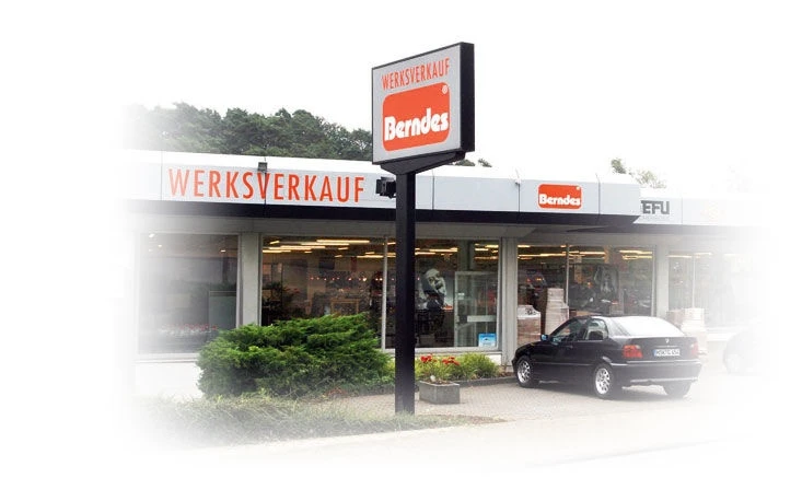 Außenansicht Werksverkauf Außenansicht Werksverkauf