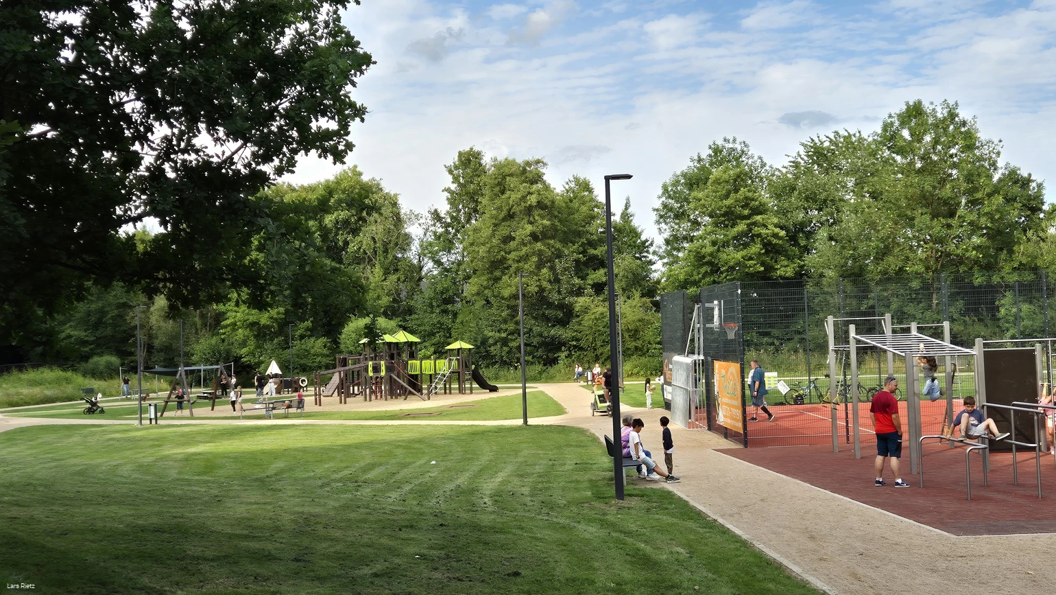 Lennestadt_Grevenbrück_Veischedepark Spielgeräte_Tourist-Information Lennestadt & Kirchhundem_Lars Rietz.jpg