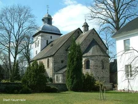 Kath. Pfarrkirche St. Lambertus in Neuenrade-Affel Kath. Pfarrkirche St. Lambertus in Neuenrade-Affel