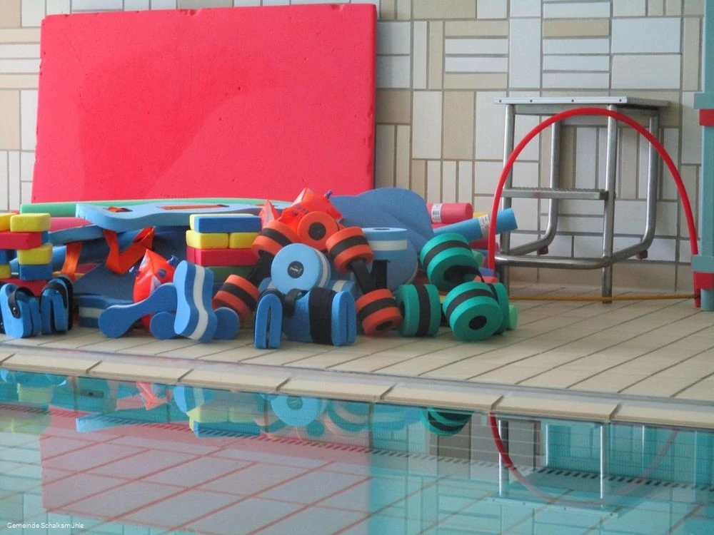 Viele Kurse finden in der Schwimmhalle Schalksmühl Viele Kurse finden in der Schwimmhalle Schalksmühl