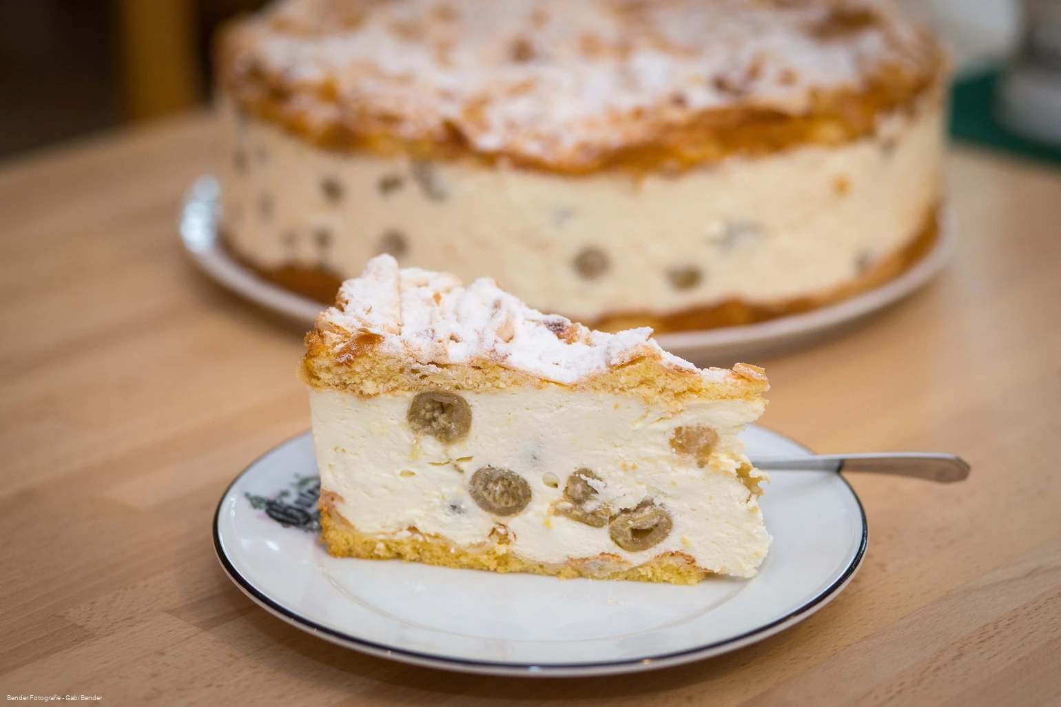 LIPPETAL - Gut Humbrechting - Tortenstück (Bender Fotografie).jpg