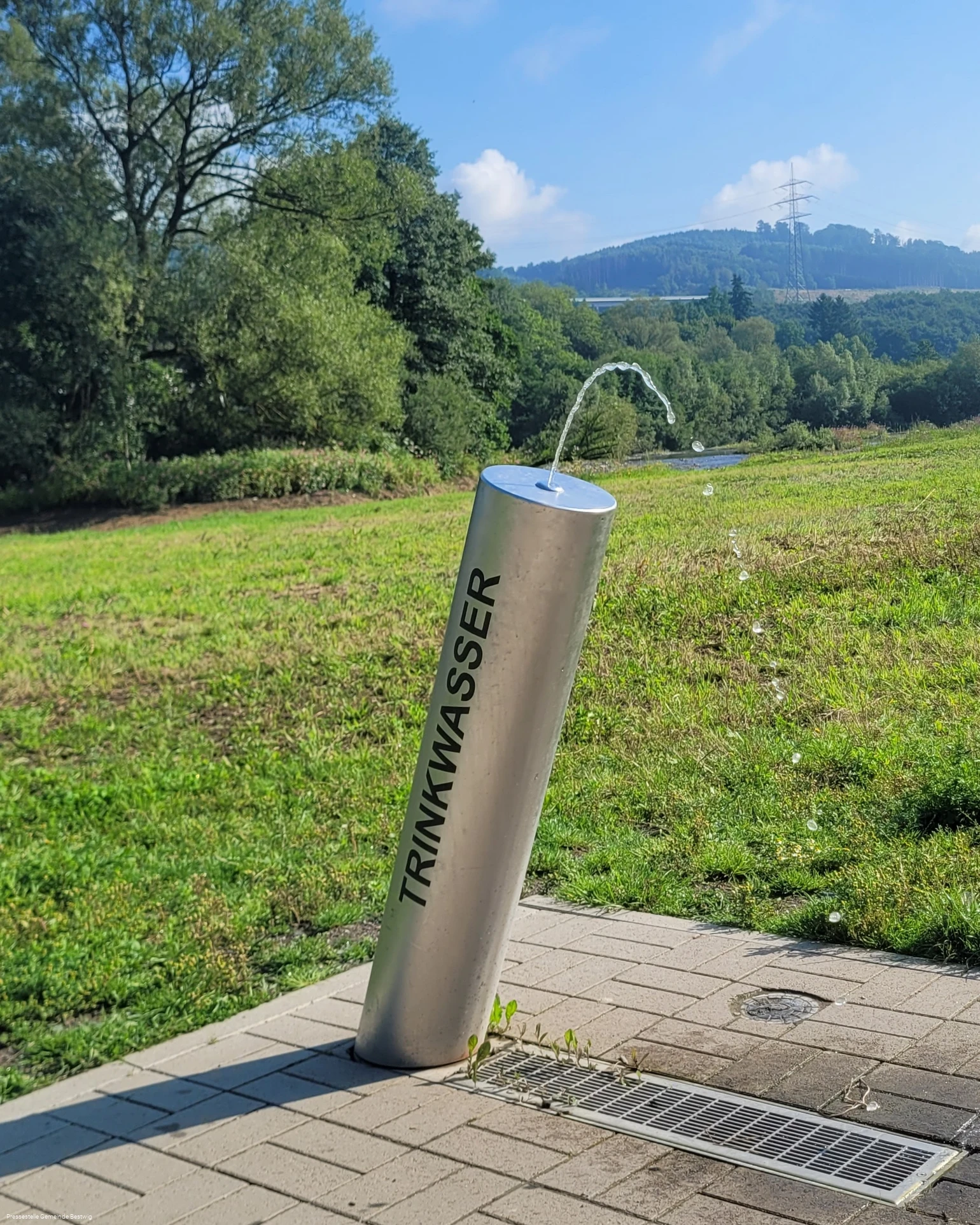 Trinkwasserbrunnen-hennenohl