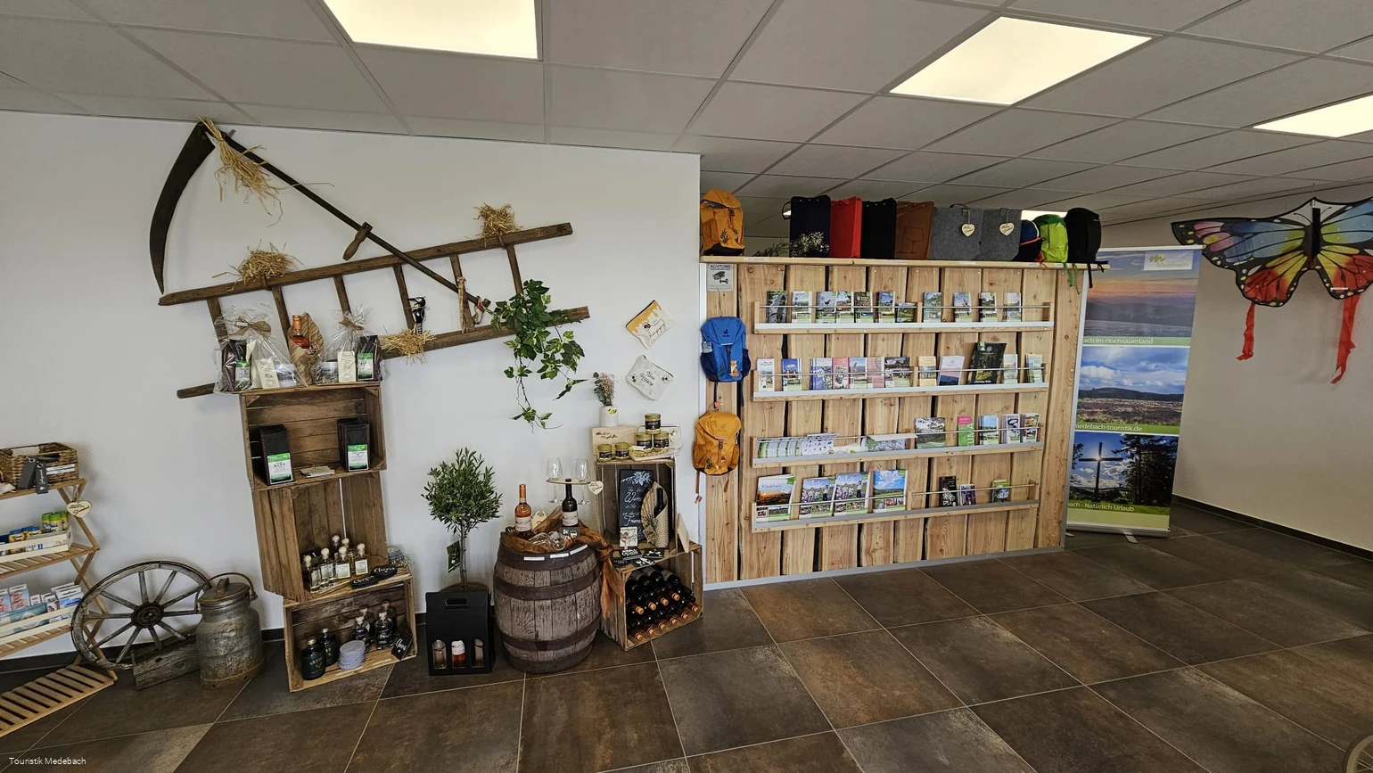 Tourist-Information & Souvenir-Shop