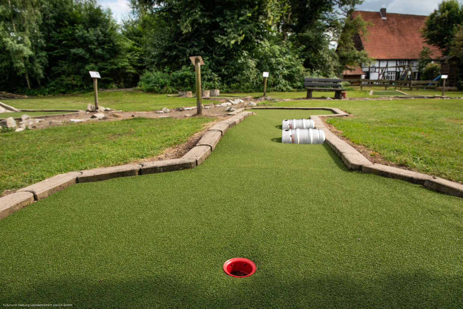 Minigolf Loesmann auf der Heide (c) KWL Kultur und Werbung Lippstadt GmbH Pro-t-in GmbH (2).jpg Minigolf Loesmann auf der Heide (c) KWL Kultur und Werbung Lippstadt GmbH Pro-t-in GmbH (2).jpg