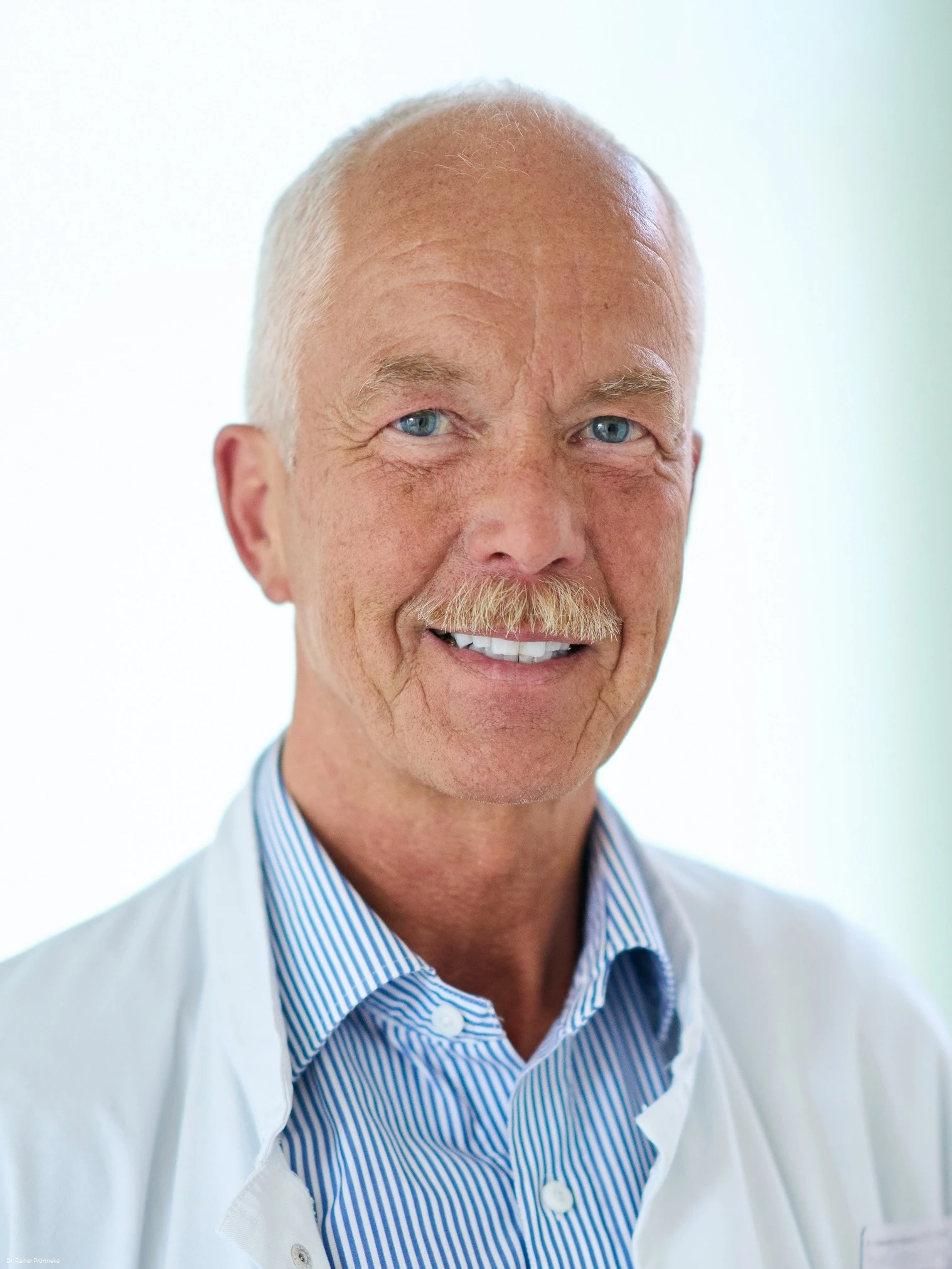 Dr. Rainer Prönneke.jpg