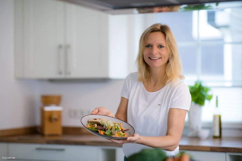 Eva Hennes Eva Hennes
