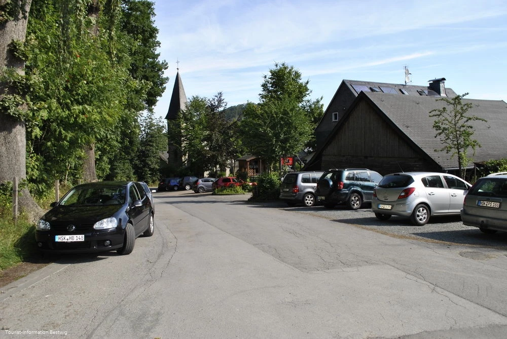 Parkplatz am Reiterhof Berlar