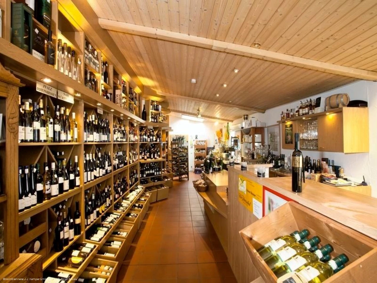 Innenansicht Kempers.jpg