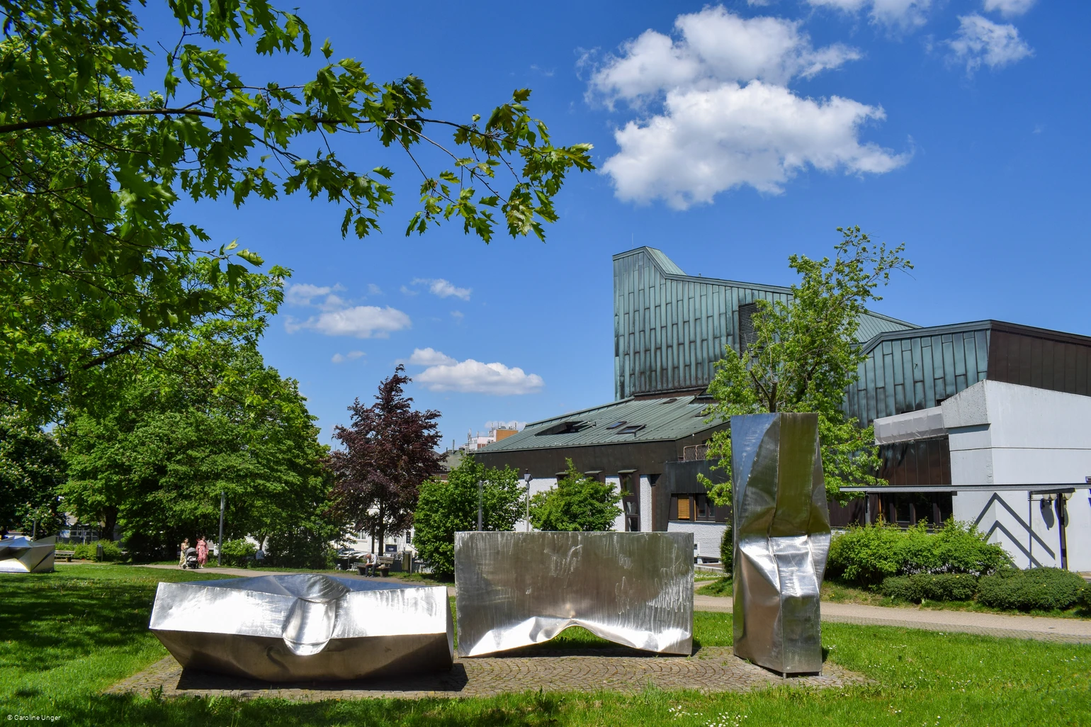 Kulturhaus Lüdenscheid und Skulpturen im Stadtgarten