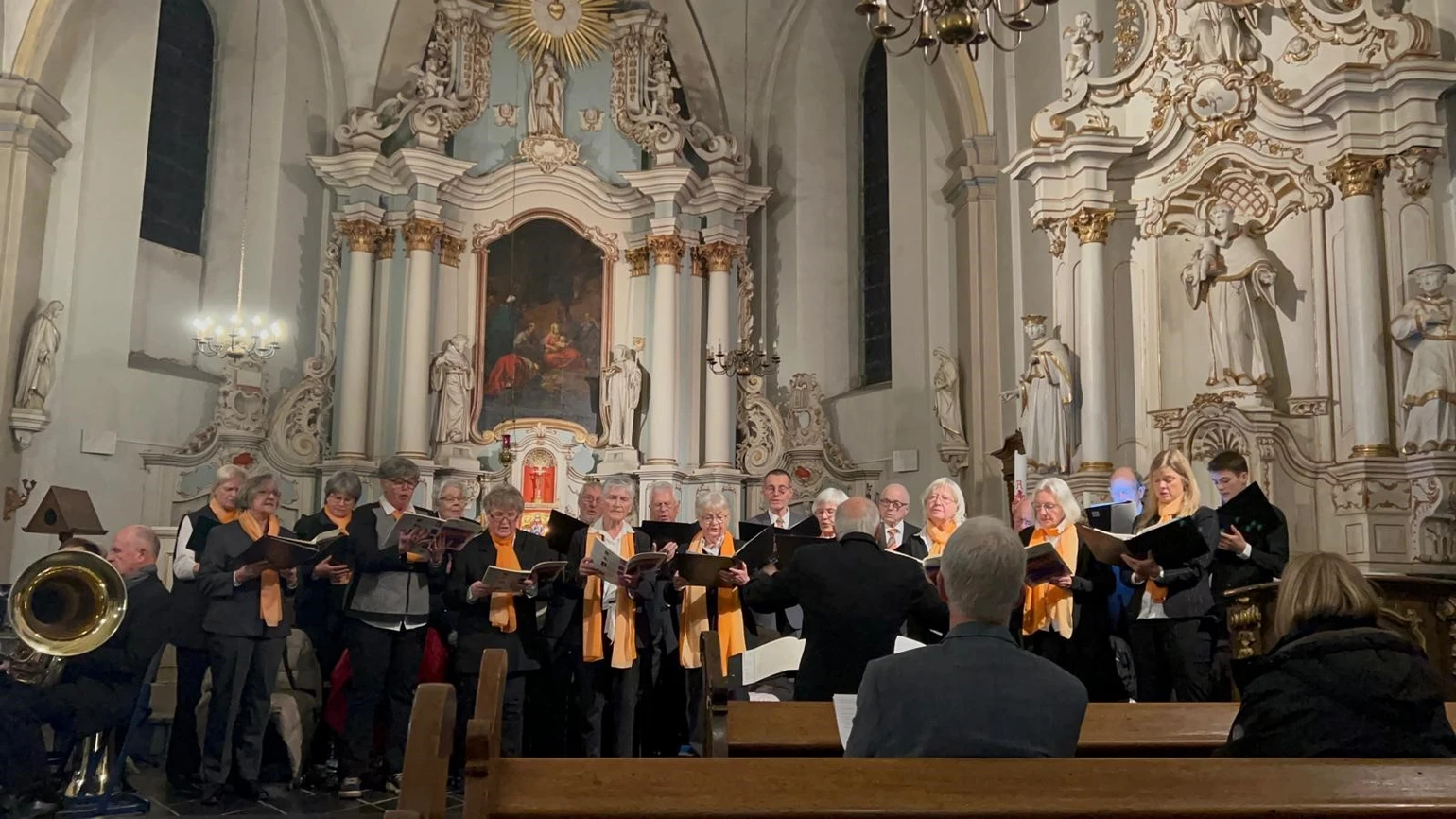 2025-11-30 Adventskonzert Evangelische Gemeinde@Viola Eberbach.jpg 2025-11-30 Adventskonzert Evangelische Gemeinde@Viola Eberbach.jpg