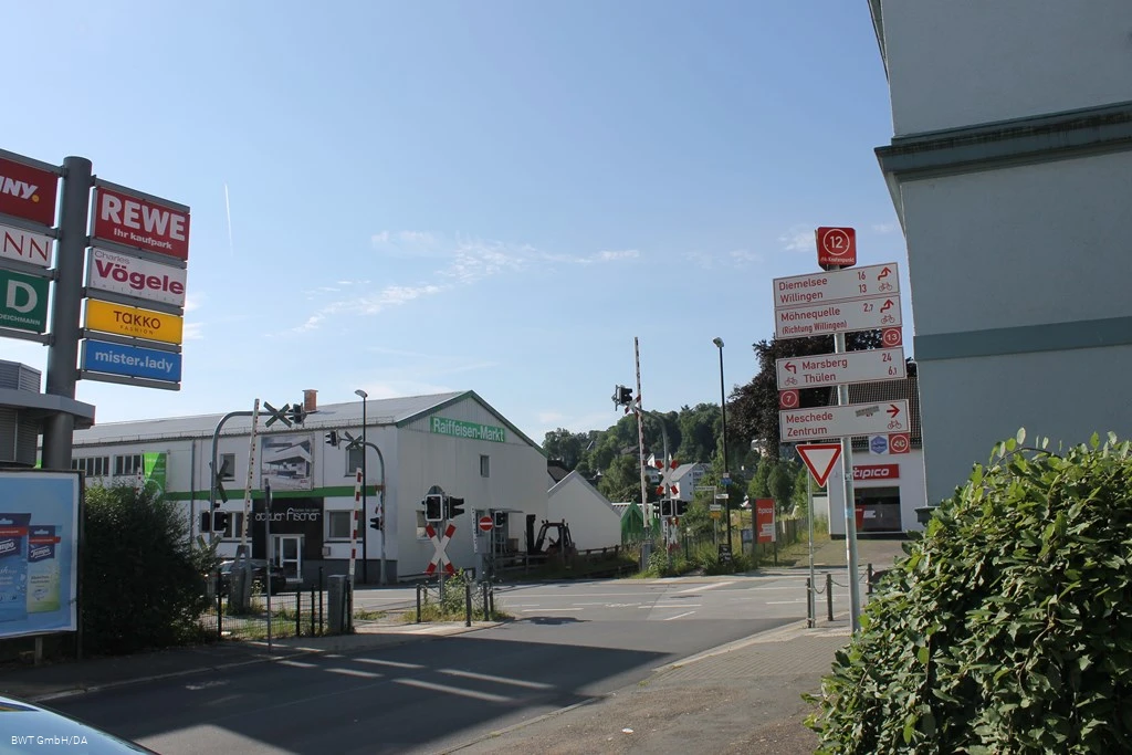 12 Amtsgebäude aus Bahnhofstraße kommend.JPG