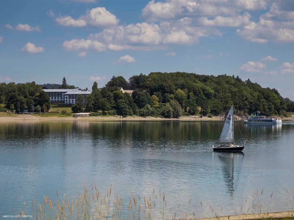 Segeln am Hennesee