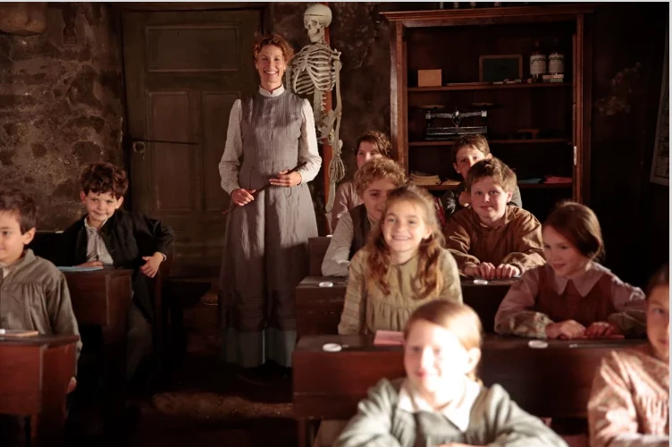 Louisa und die schule der freiheit.png Louisa und die schule der freiheit.png