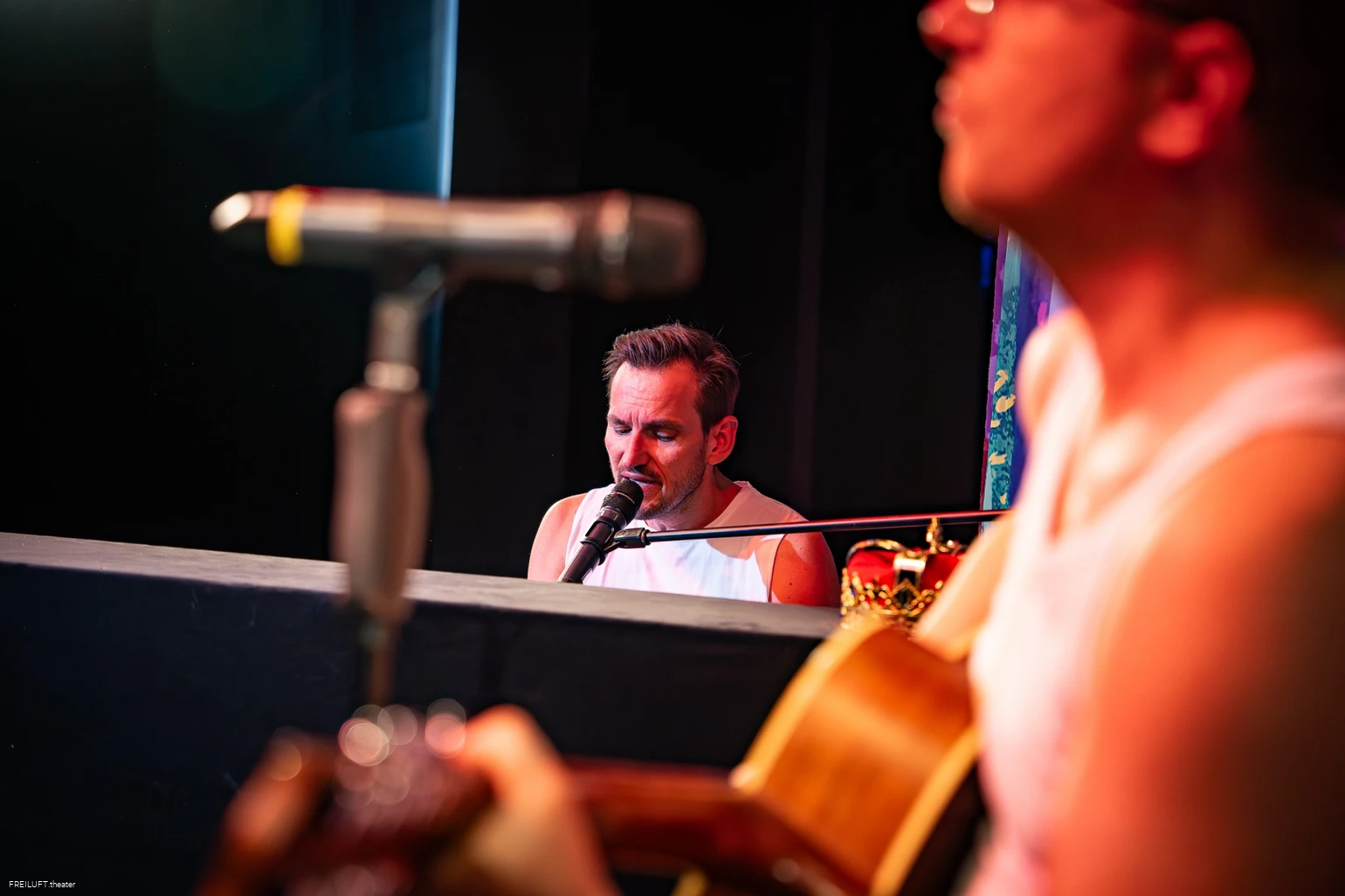 FrddyMercury2.jpg FrddyMercury2.jpg