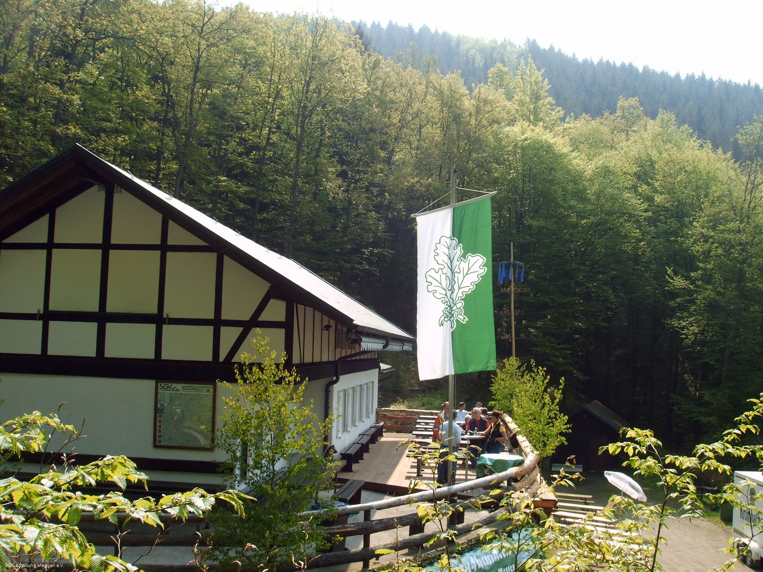 SGV Hütte Meggen Terrasse 