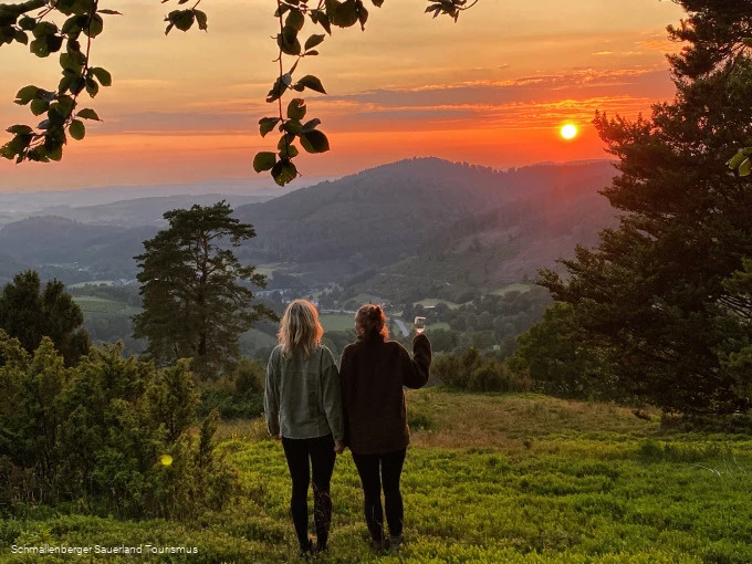 Dämmer Schlemmer Wanderung von bevandert